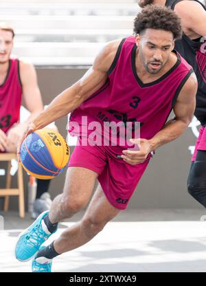 Lausanne, Schweiz. August 2024. Paul Billong aus Marseille (FRANKREICH) in Aktion während der Veranstaltung FIBA 3x3 World Tour Lausanne 2024. Quelle: Patrick Dancel/Alamy Live News Stockfoto