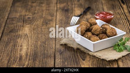 Teil der Fleischbällchen als detaillierte Nahaufnahme, selektiver Fokus Stockfoto