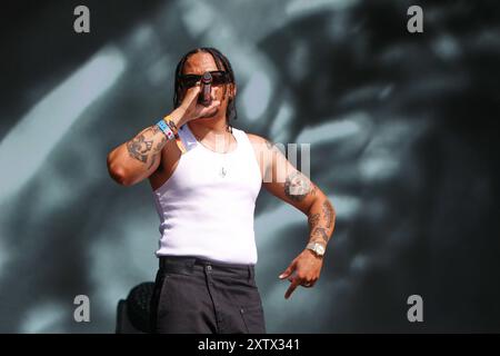 August 2024 London UK Lou Phelps Auftritt beim ALL Points East Festival im Victoria Park Stockfoto