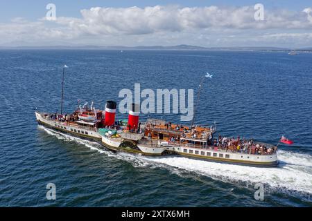 Das Waverley-Paddeldampfer ist voll mit Touristen, die von Glasgow nach Rothesay reisen Stockfoto