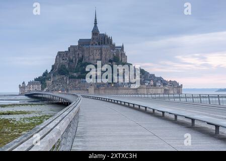 Mont Saint Michel, felsige Klosterinsel im Wattenmeer, Le Mont Saint Michel, Normandie, Frankreich, Europa Stockfoto