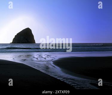 Haystack Rock am Cannon Beach in Oregon, USA, Oregon, USA, Nordamerika Stockfoto