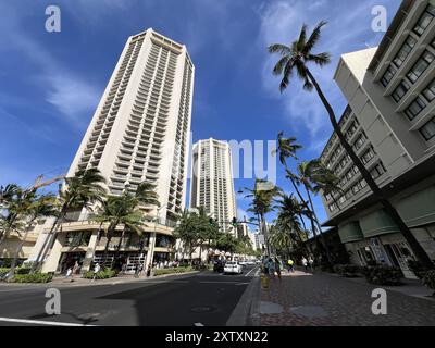 Usa. Juli 2024. Fassade des Hyatt Regency Waikiki Hotels, Insel Oahu, Honolulu, Hawaii, 24. Juli 2024. (Foto: Smith Collection/Gado/SIPA USA) Credit: SIPA USA/Alamy Live News Stockfoto