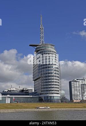 Europa, Deutschland, Bremen, Bremerhaven, Atlantic Hotel Sail-City an der Weser, Höhe 140 m, Aussichtsplattform, Architektur am Weserdeich, Europa Stockfoto