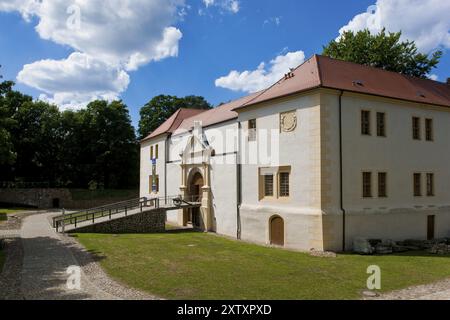 Das Schloss und Festungsmuseum Senftenberg ist im Gebäude der Burg Senftenberg untergebracht Stockfoto