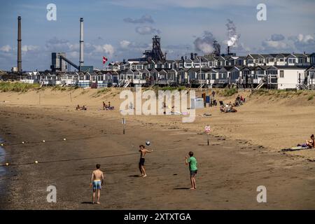 Das Stahl- und Hüttenwerk Tata Steel in IJmuiden, Velsen, Nordholland, Niederlande, größtes Industriegebiet der Niederlande, 2 Hochöfen Stockfoto