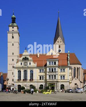 Europa, Deutschland, Bayern, Ingolstadt, Rathaus, erbaut 1882, Kirche St. Moritz, Ingolstadt, Bayern, Deutschland, Europa Stockfoto