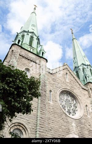 Fassade des Sainte Cecile Kirche in Montreal Stockfoto