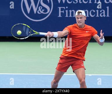 16. August 2024: Holger Rune (DEN) besiegte Gael Monfils (FRA) bei den Cincinnati Open im Lindner Family Tennis Center in Mason, Ohio. © Leslie Billman/Tennisclix/CSM Credit: CAL Sport Media/Alamy Live News Stockfoto