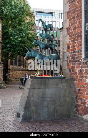 Bremen, Deutschland, 16. Juli 2024 - die Statue der Stadtmusiker von Bremen Stockfoto