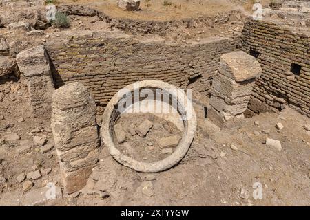 Ruinen von Ulu Cami (die große Moschee) in Harran. Dieses architektonische Denkmal ist die älteste Moschee in Anatolien und wurde im 8. Jahrhundert erbaut. Ruinen von Th Stockfoto