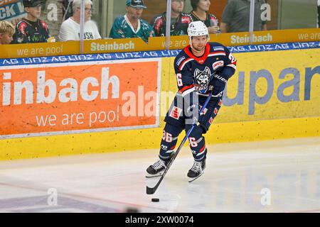 Linz, Österreich. August 2024. LINZ, ÖSTERREICH - 16. AUGUST: Yannik Valenti (ECK) im Vorbereitungsspiel zwischen Black Wings Linz gegen EC Kassel Huskies in Eishalle Linz am 16. August 2024 in Linz, Österreich.240816 SEPA 20 016 - 20240816 PD6812 Credit: APA-PictureDesk/Alamy Live News Stockfoto