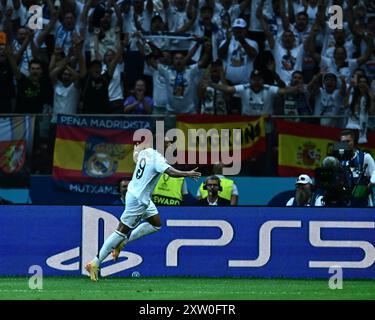 WARSCHAU, POLEN - 14. AUGUST: Kylian Mbappe von Real Madrid feiert, nachdem er beim Spiel zwischen Real Madrid im UEFA Super Cup 2024 das erste Tor erzielt hat Stockfoto