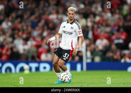 Fulham-Verteidiger Antonee Robinson (33) während des Spiels Manchester United FC gegen Fulham FC English Premier League in Old Trafford, Manchester, England, Großbritannien am 16. August 2024 Credit: Every Second Media/Alamy Live News Stockfoto