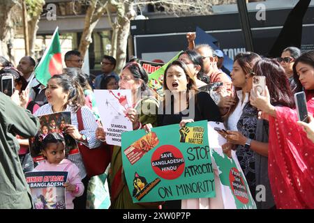 Sydney, Australien. August 2024. Die australische Föderation für ethnische und religiöse Minderheiten in Bangladesch (AFERMB) protestiert in der George Street neben dem Rathaus von Sydney, um die Gräueltaten gegen Hindus, Buddhisten und Christen in Bangladesch zu stoppen. Richard Milnes/Alamy Live News Stockfoto