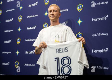 Los Angeles, USA. August 2024. Präsentation des deutschen Spielers Marco Reus im Los Angeles Galaxy Team mit seinem neuen Trikot. Quelle: Maximilian Haupt/dpa/Alamy Live News Stockfoto