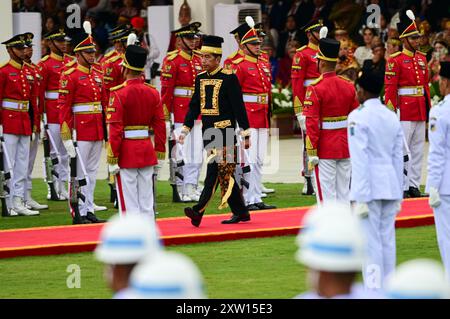 Jakarta, Indonesien. August 2024. Der indonesische Präsident Joko Widodo nimmt am 17. August 2024 am Unabhängigkeitstag in Nusantara Teil. Indonesien feierte seinen 79. Unabhängigkeitstag am Samstag. Quelle: Zulkarnain/Xinhua/Alamy Live News Stockfoto