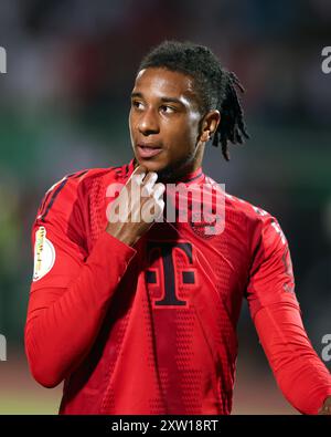 ULM – 16. AUGUST: Michael Olise von Bayern München beim DFB-Pokal-Spiel zwischen SSV Ulm 1846 und FC Bayern München am 16. August 2024 in Ulm. © diebilderwelt / Alamy Stock Stockfoto