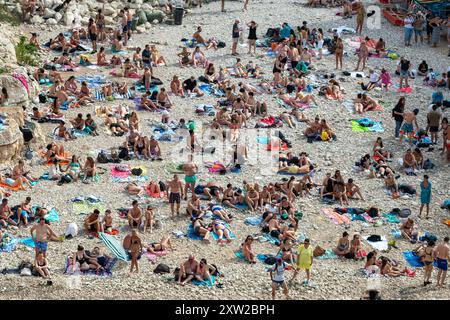 Polignano a Mare, Cala Porto oder Lama Monachile Beach Stockfoto