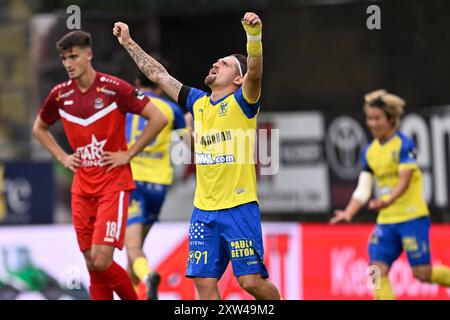 Sint Truiden, Belgien. August 2024. Adriano Bertaccini von STVV feiert während eines Fußballspiels zwischen Sint-Truidense VV und FCV Dender EH am Samstag, den 17. August 2024 in Sint-Truiden, am vierten Tag der Saison 2024-2025 der ersten Liga der belgischen Meisterschaft. BELGA FOTO JOHAN EYCKENS Credit: Belga News Agency/Alamy Live News Stockfoto