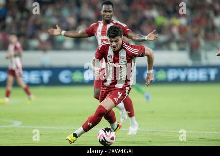Aris FC Limassol lädt Olympiacos Piraeus FC am 10. August 2024 zu einem Freundschaftsspiel im AlfaMega Stadium in Limassol, Zypern ein Stockfoto
