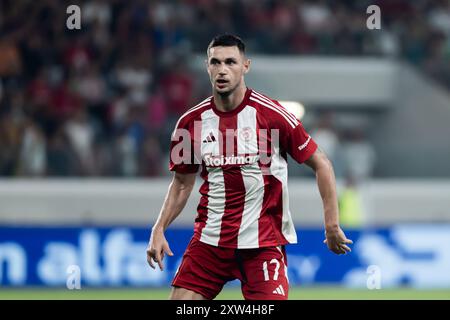 Aris FC Limassol lädt Olympiacos Piraeus FC am 10. August 2024 zu einem Freundschaftsspiel im AlfaMega Stadium in Limassol, Zypern ein Stockfoto