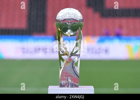 Leverkusen, Deutschland. August 2024. Fussball DFL-Supercup Bayer 04 Leverkusen - VfB Stuttgart am 17.08.2024 in der BayArena in Leverkusen die DFL-Supercup DFL-Vorschriften verbieten die Verwendung von Fotografien als Bildsequenzen und/oder Quasi-Video. Foto: Revierfoto Credit: ddp Media GmbH/Alamy Live News Stockfoto