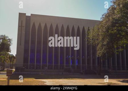 Brasilia, Brasilien - 22. Juli 2024: Santuario Sao Joao Bosco, oder Heiligtum des Heiligen Johannes Bosco, Außenansicht. Stockfoto