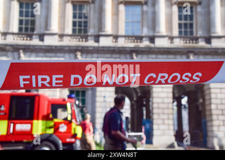 London, Großbritannien. August 2024. Feuerwehrleute am Tatort des Somerset House, als ein Feuer im historischen Gebäude ausbricht. Quelle: Vuk Valcic/Alamy Live News Stockfoto