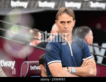 London, Großbritannien. August 2024. Julen Lopetegui, der Manager der West Ham United. Premier League Spiel, West Ham Utd gegen Aston Villa im London Stadium, Queen Elizabeth Olympic Park in London am Samstag, den 17. August 2024. Dieses Bild darf nur für redaktionelle Zwecke verwendet werden. Foto nur für redaktionelle Verwendung von Sandra Mailer/Andrew Orchard Sportfotografie/Alamy Live News Credit: Andrew Orchard Sportfotografie/Alamy Live News Stockfoto