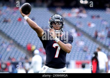Houston, Texas, USA. August 2024. Der Houston Texans Quarterback C.J. Stroud (7) hat vor dem Spiel zwischen den Houston Texans und den New York Giants im NRG Stadium in Houston, Texas, am 17. August 2024 warm-ups absolviert. (Kreditbild: © Erik Williams/ZUMA Press Wire) NUR REDAKTIONELLE VERWENDUNG! Nicht für kommerzielle ZWECKE! Stockfoto