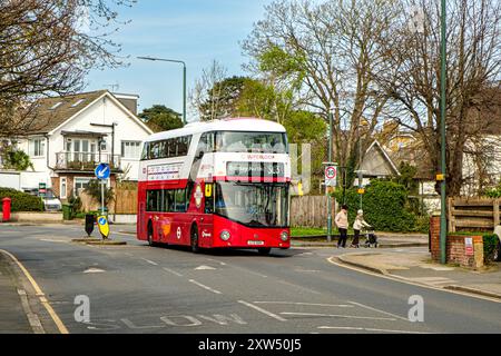 Selkent Superlooper Wrightbus Streetdeck Electroliner London Transport Bus, Parkhill Road, Bexley, Kent Stockfoto