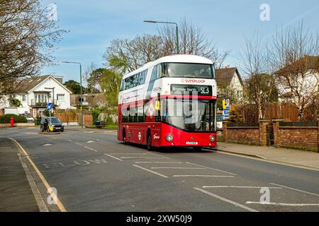 Selkent Superlooper Wrightbus Streetdeck Electroliner London Transport Bus, Parkhill Road, Bexley, Kent Stockfoto