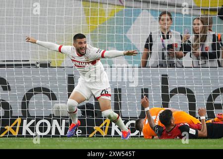 LEVERKUSEN - Deniz Undav vom VfB Stuttgart feiert das 1-2 während des DFL-Super-Cup-Spiels zwischen Bayer 04 Leverkusen und VfB Stuttgart am 17. August 2024 in der BayArena in Leverkusen. ANP | Hollandse Hoogte | BART STOUTJESDIJK Stockfoto