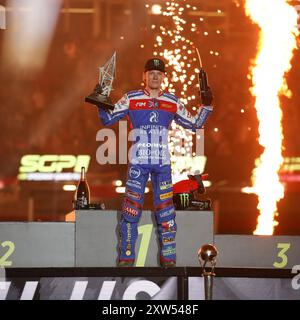 Cardiff, Großbritannien. August 2024. Dan Bewley aus Großbritannien gewinnt 2024 den FIM SPEEDWAY GP VON GROSSBRITANNIEN im Principality Stadium in Cardiff, Großbritannien am 17. August 2024. Foto von Ken Sparks. Nur redaktionelle Verwendung, Lizenz für kommerzielle Nutzung erforderlich. Keine Verwendung bei Wetten, Spielen oder Publikationen eines einzelnen Clubs/einer Liga/eines Spielers. Quelle: UK Sports Pics Ltd/Alamy Live News Stockfoto