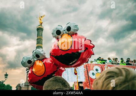 Rave the Planet in Berlin 2024 Rave the Planet 2024 *** Rave the Planet in Berlin 2024 Rave the Planet 2024 Stockfoto