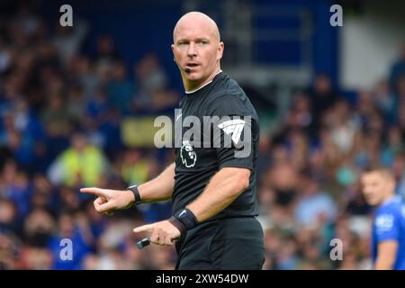 Liverpool, Großbritannien. August 2024. Schiedsrichter Simon Hooper während des Spiels Everton FC gegen Brighton & Hove Albion FC English Premier League im Goodison Park, Liverpool, England, Großbritannien am 17. August 2024 Credit: Every Second Media/Alamy Live News Stockfoto