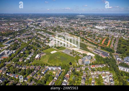 Luftbild, DSW 21 Dortmunder Stadtwerke, Gebäude Hauptverwaltung Deggingstraße mit Wiesenfläche, Großmarkthallen, Blick zur Dormunder City, Westfalendamm, Dortmund, Ruhrgebiet, Nordrhein-Westfalen, Deutschland ACHTUNGxMINDESTHONORARx60xEURO *** Luftansicht, DSW 21 Dortmunder Stadtwerke, Gebäude Hauptverwaltung Deggingstraße mit Wiesenfläche, Großmarkthallen, Blick auf Dormunder City, Westfalendamm, Dortmund, Ruhrgebiet, Nordrhein-Westfalen, Deutschland ATTENTIONxMINDESTHONORARx60xEURO Stockfoto