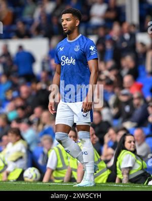 Liverpool, Großbritannien. August 2024. Mason Holgate of Everton während des Premier League Spiels Everton gegen Brighton und Hove Albion im Goodison Park, Liverpool, Vereinigtes Königreich, 17. August 2024 (Foto: Cody Froggatt/News Images) in Liverpool, Vereinigtes Königreich am 17. August 2024. (Foto: Cody Froggatt/News Images/SIPA USA) Credit: SIPA USA/Alamy Live News Stockfoto