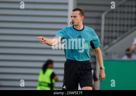 DFB-POKAL R1: SV Wehen Wiesbaden gegen FSV Mainz 05, Schiedsrichter RICHARD HEMPEL. BRITA Arena Stockfoto