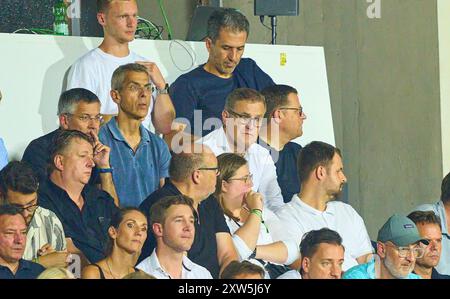 Herbert HAINER, FCB-Präsident und Ex-CEO Adidas Dr. Michael Diederich, Finanzvorstand und stellvertretender Vorstandsvorsitzender, Jan-Christian Dreesen , Vorstandsvorsitzender FCB Max Eberl , Sportvorstand und Manager FC Bayern, im Spiel SSV ULM - FC BAYERN MÜNCHEN 0-4 DFB-Pokal, deutscher Fußball-Cup, 1. Runde am 16. August 2024 in Ulm, Deutschland. Saison 2024/2025 Fotograf: Peter Schatz - DFB-VORSCHRIFTEN VERBIETEN JEDE VERWENDUNG VON FOTOGRAFIEN als BILDSEQUENZEN und/oder QUASI-VIDEO - Stockfoto