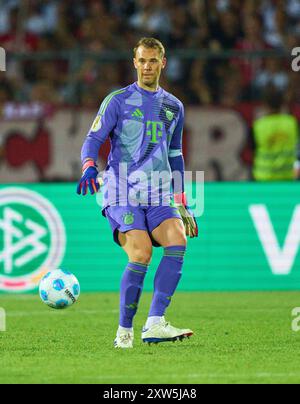 Manuel NEUER, Torhüter FCB 1 im Spiel SSV ULM - FC BAYERN MÜNCHEN 0-4 DFB-Pokal, deutscher Fußball-Cup, 1.Runde am 16. August 2024 in Ulm. Saison 2024/2025 Fotograf: Peter Schatz - DFB-VORSCHRIFTEN VERBIETEN JEDE VERWENDUNG VON FOTOGRAFIEN als BILDSEQUENZEN und/oder QUASI-VIDEO - Stockfoto