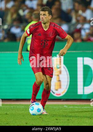 Thomas MÜLLER, MÜLLER, FCB 25 im Spiel SSV ULM - FC BAYERN MÜNCHEN 0-4 DFB-Pokal, Deutscher Fußball-Cup, 1.Runde am 16. August 2024 in Ulm. Saison 2024/2025 Fotograf: Peter Schatz - DFB-VORSCHRIFTEN VERBIETEN JEDE VERWENDUNG VON FOTOGRAFIEN als BILDSEQUENZEN und/oder QUASI-VIDEO - Stockfoto