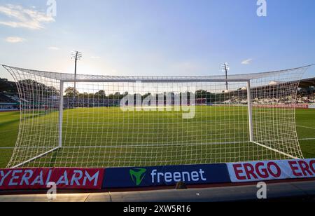 Ulm, Deutschland. August 2024. Donaustadion im Spiel SSV ULM – FC BAYERN MÜNCHEN 0-4 DFB-Pokal, Deutscher Fußball-Cup, 1.Runde am 16. August 2024 in Ulm. Saison 2024/2025 Fotograf: ddp-Bilder/STAR-Bilder - DFB-VORSCHRIFTEN VERBIETEN JEDE VERWENDUNG VON FOTOGRAFIEN als BILDSEQUENZEN und/oder QUASI-VIDEO - Credit: ddp Media GmbH/Alamy Live News Stockfoto