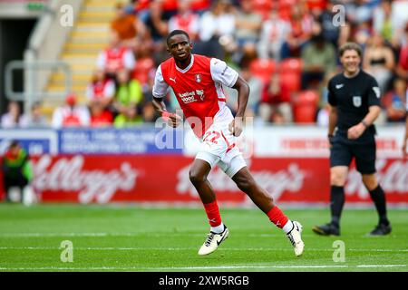 AESSEAL New York Stadium, Rotherham, England - 17. August 2024 Hakeem Odoffin (22) von Rotherham United - während des Spiels Rotherham United gegen Bristol Rovers, Sky Bet League One, 2024/25, AESSEAL New York Stadium, Rotherham, England - 17. August 2024 Credit: Arthur Haigh/WhiteRosePhotos/Alamy Live News Stockfoto