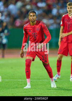 Ulm, Deutschland. August 2024. Michael Olise (FCB 17) im Spiel SSV ULM - FC BAYERN MÜNCHEN 0-4 DFB-Pokal, Deutscher Fußball-Cup, 1.Runde am 16. August 2024 in Ulm. Saison 2024/2025 Fotograf: ddp-Bilder/STAR-Bilder - DFB-VORSCHRIFTEN VERBIETEN JEDE VERWENDUNG VON FOTOGRAFIEN als BILDSEQUENZEN und/oder QUASI-VIDEO - Credit: ddp Media GmbH/Alamy Live News Stockfoto