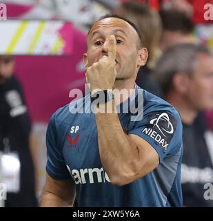 Assistenztrainer Sebastian Parrilla (Leverkusen), Leverkusen, Deutschland, 17.08.2024, Supercup, Bayer 04 Leverkusen - VfB Stuttgart. DFL-VORSCHRIFTEN VERBIETEN DIE VERWENDUNG VON FOTOS ALS BILDSEQUENZEN UND LIVE NEWS Stockfoto