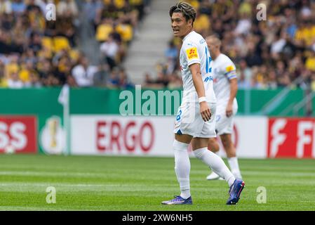 Aachen, Deutschland. August 2024. Shuto Machino (Holstein Kiel, #18). Aachen, Fußball DFB-Pokal/1. Runde, Runde 1, Alemannia Aachen - Holstein Kiel, 17.08.2024, Tivoli, Aachen. #DFB-Vorschriften verbieten die Verwendung von Fotos als Bildsequenzen und/oder Quasi-Video # Credit: dpa/Alamy Live News Stockfoto