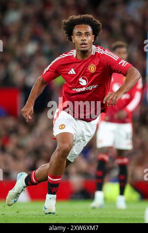 Manchester United Stürmer Joshua Zirkzee (11) im Einsatz während des Spiels Manchester United FC gegen Fulham FC English Premier League in Old Trafford, Manchester, England, Großbritannien am 16. August 2024 Credit: Every Second Media/Alamy Live News Stockfoto