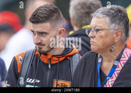 Spielberg, Österreich. August 2024. SPIELBERG, ÖSTERREICH - 18. AUGUST: Featurefans während der MotoGP of Austria - warm Up Red Bull Ring am 18. August 2024 in Spielberg, Steiermark.240818 SEPA 12 006 - 20240818 PD1302 Credit: APA-PictureDesk/Alamy Live News Stockfoto